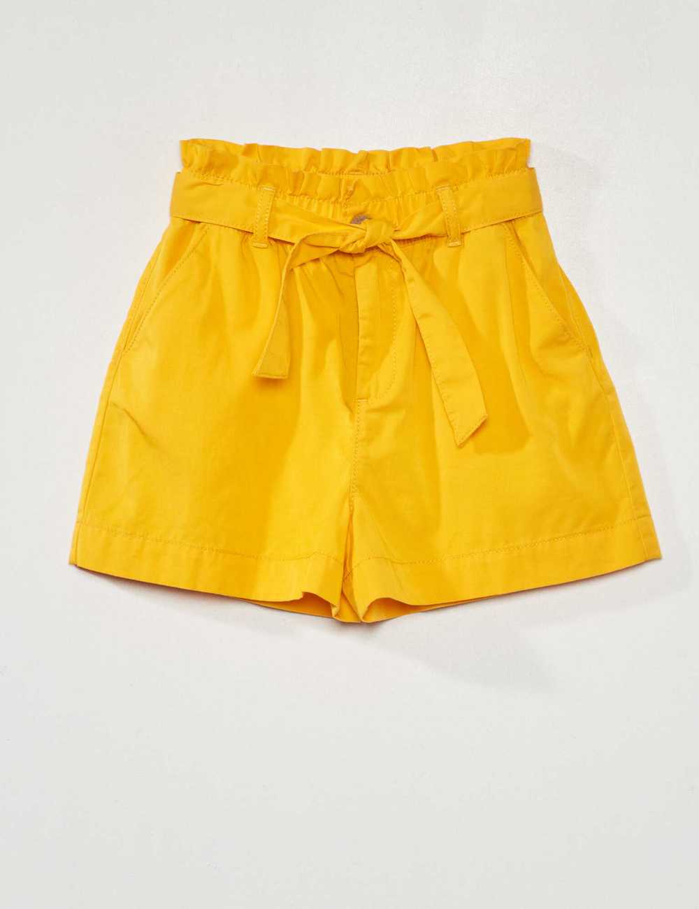 Paperbag shorts with belt