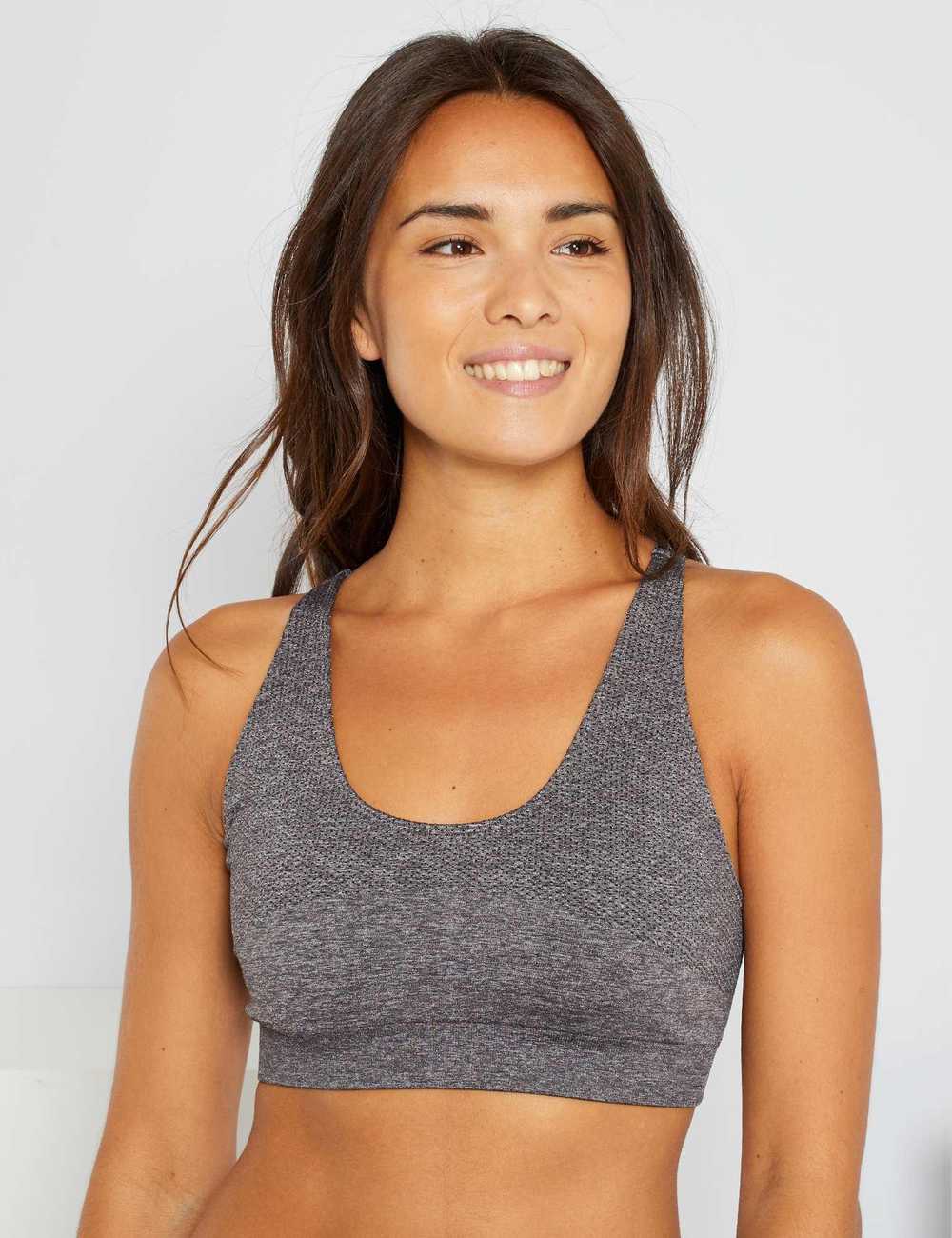 Buy Sports bra with removable pre-formed cups Online in Dubai & the  UAE