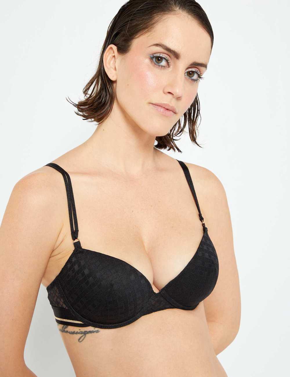 Push-up bra with removable padding