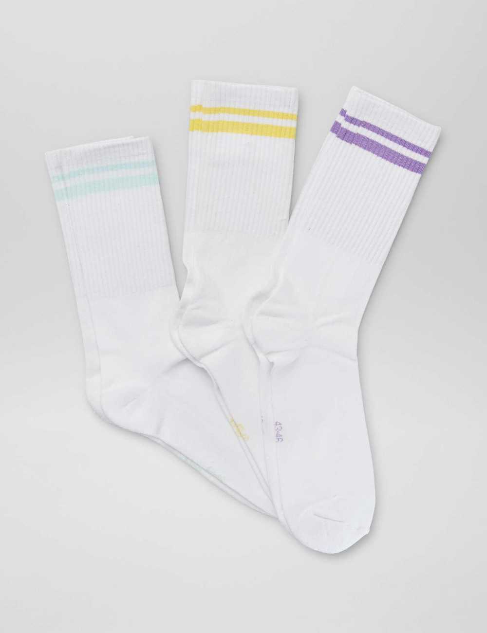 Buy Pack of 3 pairs of ribbed long socks Online in Dubai & the UAE